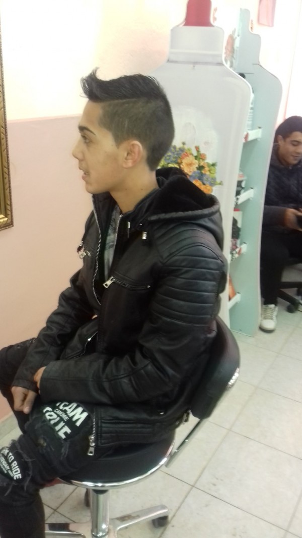 Представителен час за мъжки прически направиха 12а клас на ПГ „Петко Стайнов“