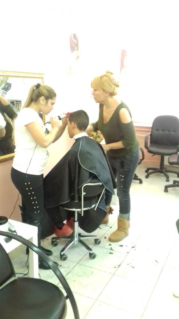 Представителен час за мъжки прически направиха 12а клас на ПГ „Петко Стайнов“