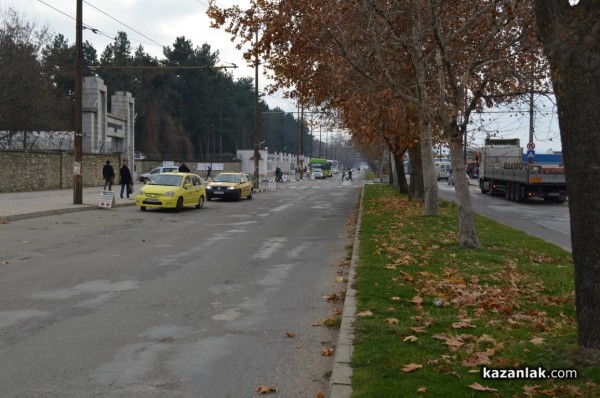 Започва асфалтиране на пътя  пред “Арсенал“