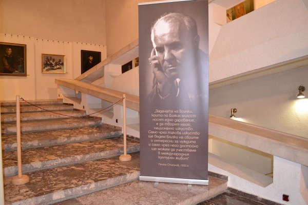 Аплодисменти на крака за „Миса Криола“ на фестивала „Петко Стайнов“