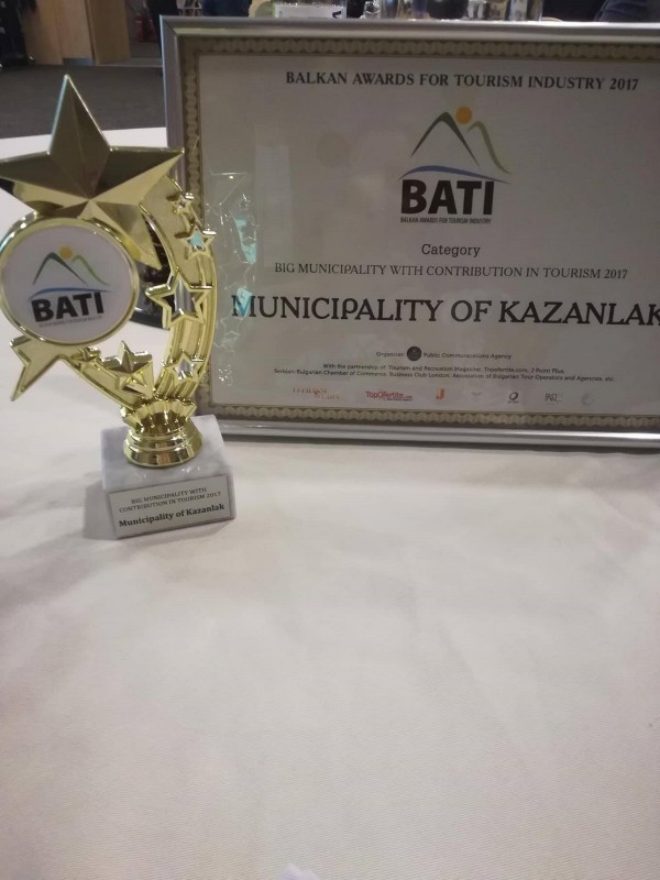 Община Казанлък бе отличена за принос в туризма от BATI