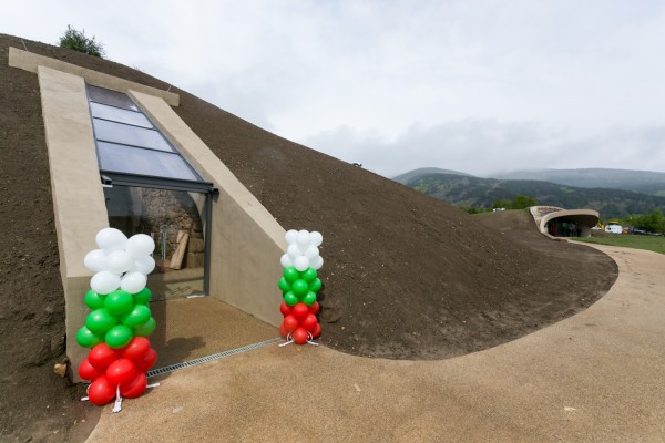 Номинация за Казанлък и в Сграда на годината 2017 с комплекса Хелвеция и Грифони