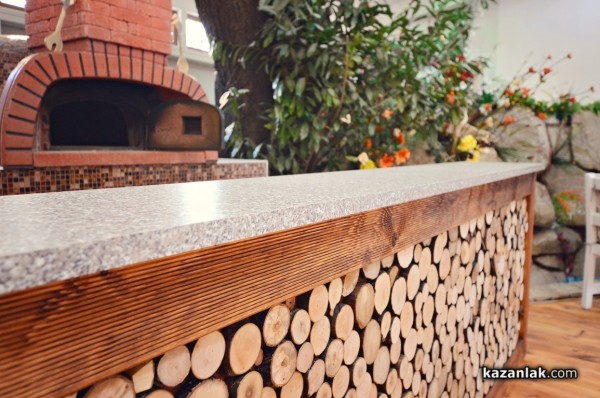 Отвори врати Зимната градина на ресторант „Палас“