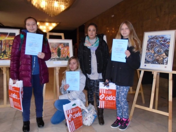 3 нови награди за школа “Живопис“