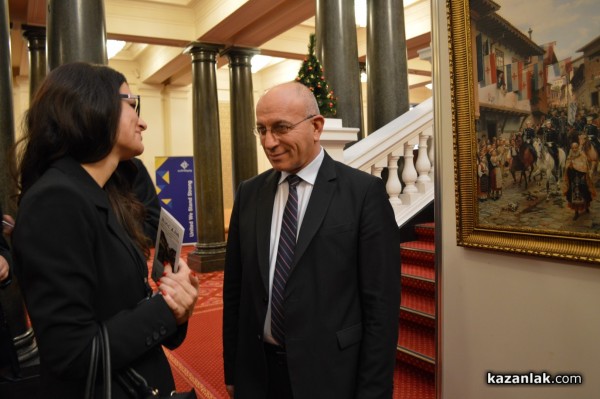 Община Казанлък и НД „Русофили“ откриха изложба в Парламента по случай 140 г. от Освобождението