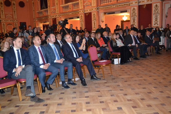 Казанлък бе отличен от Министерството на туризма