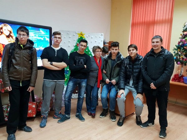 В ПГ „Иван Хаджиенов“ Коледно състезание по забавна математика 