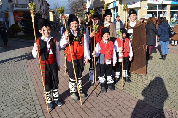 Коледарска благословия за Казанлък