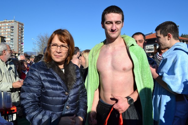 Рекорден брой смелчаци на Богоявление в Казанлък