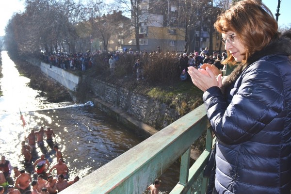 Рекорден брой смелчаци на Богоявление в Казанлък