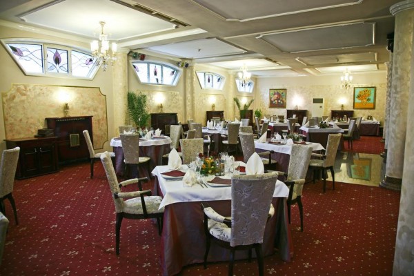 Хотел “ПАЛАС“ стана първият 4-звезден хотел в Казанлък