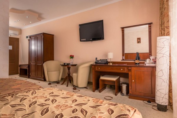 Хотел “ПАЛАС“ стана първият 4-звезден хотел в Казанлък