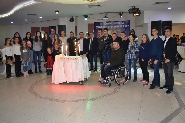 Ружди Ружди и Елица Баракова са №1 в спорта на Казанлък за 2017