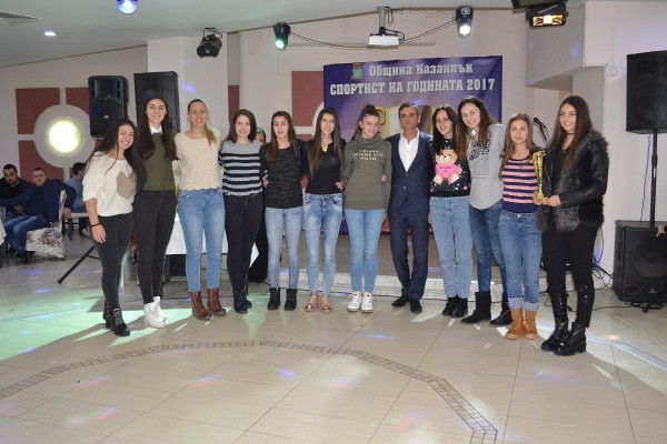 Ружди Ружди и Елица Баракова са №1 в спорта на Казанлък за 2017