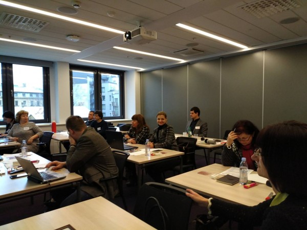 Практически обучения по дигитални умения за МСП  в Регионалната библиотека в Стара Загора