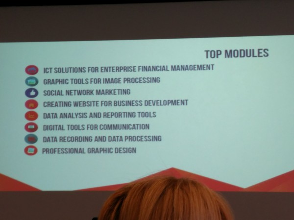 Практически обучения по дигитални умения за МСП  в Регионалната библиотека в Стара Загора