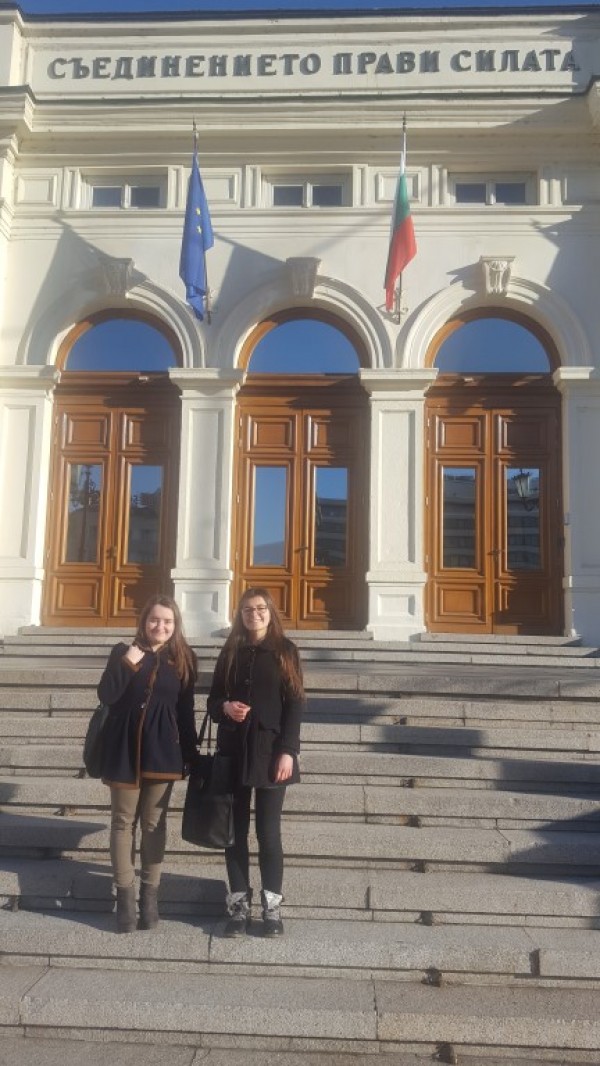 Сюзън и Сабел Гератлиеви бяха гости на Народното събрание