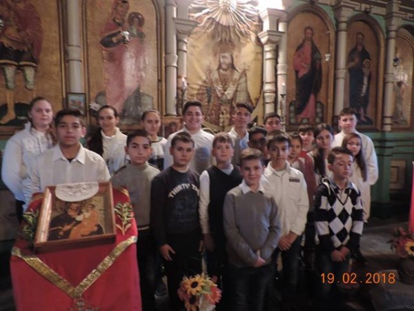 Енинските малчугани почетоха паметта на Апостола с богата програма