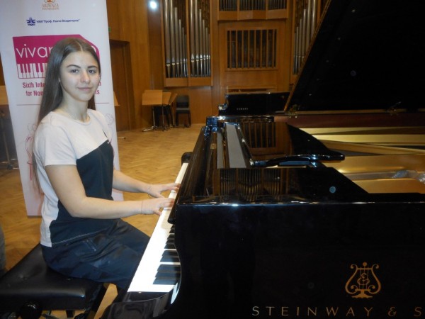 Нов блестящ успех за учениците от клавирния клас на Елена Юлиянова