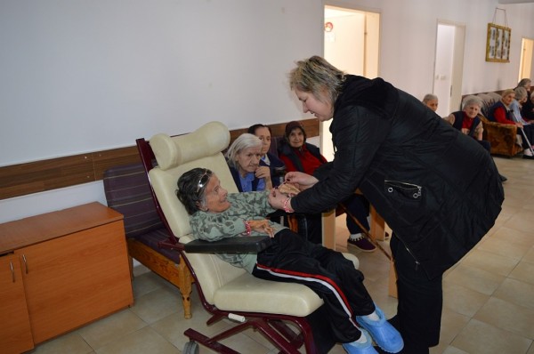 Мартенички и за домуващите в Дом 2