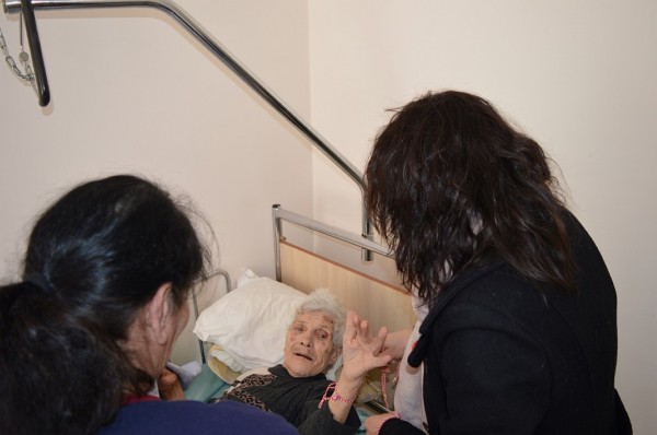 Мартенички и за домуващите в Дом 2