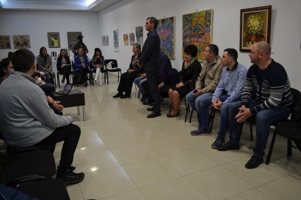 Среща на младите с местната управа