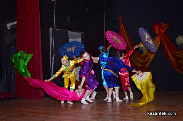 „Музиката облагородява душите“