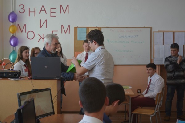 Стартира Месецът на професиите в ПГ „Иван Хаджиенов”