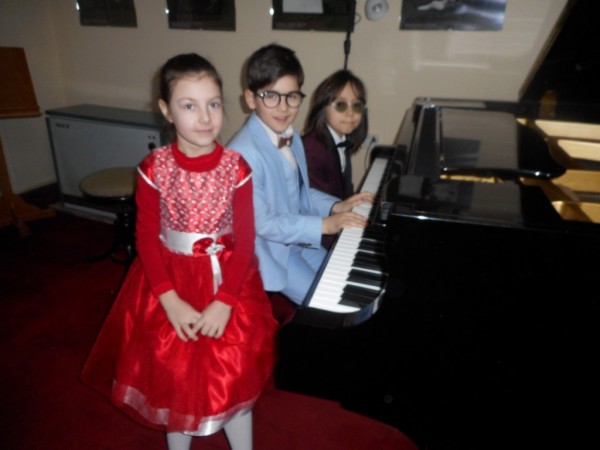 Седем награди за пианистите на Елена Юлиянова в Шумен