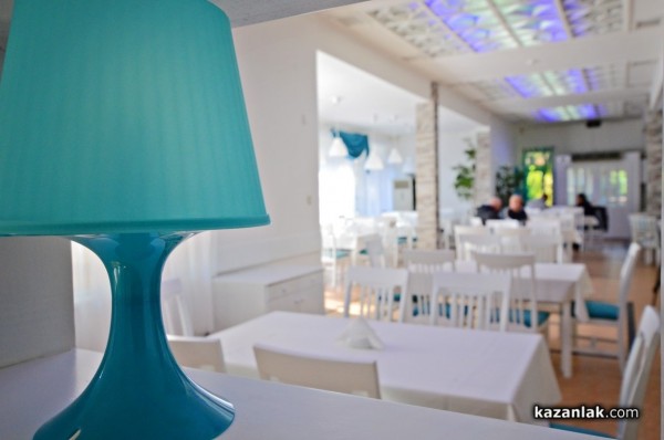 Изкарайте незабравима гръцка вечер с Андреас в ресторант “Акрополис“ 