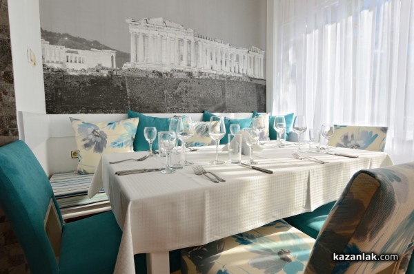 Изкарайте незабравима гръцка вечер с Андреас в ресторант “Акрополис“ 