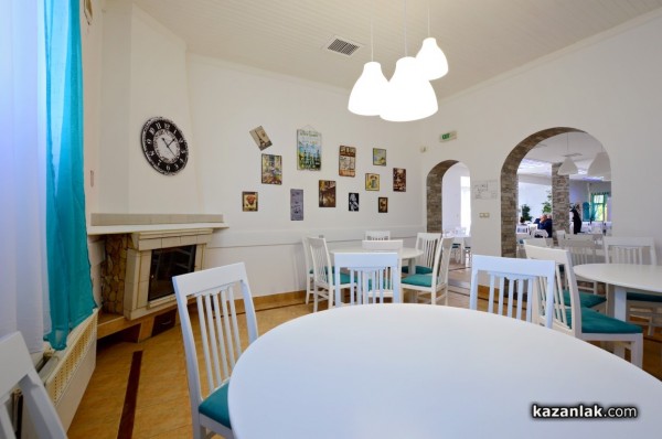 Изкарайте незабравима гръцка вечер с Андреас в ресторант “Акрополис“ 