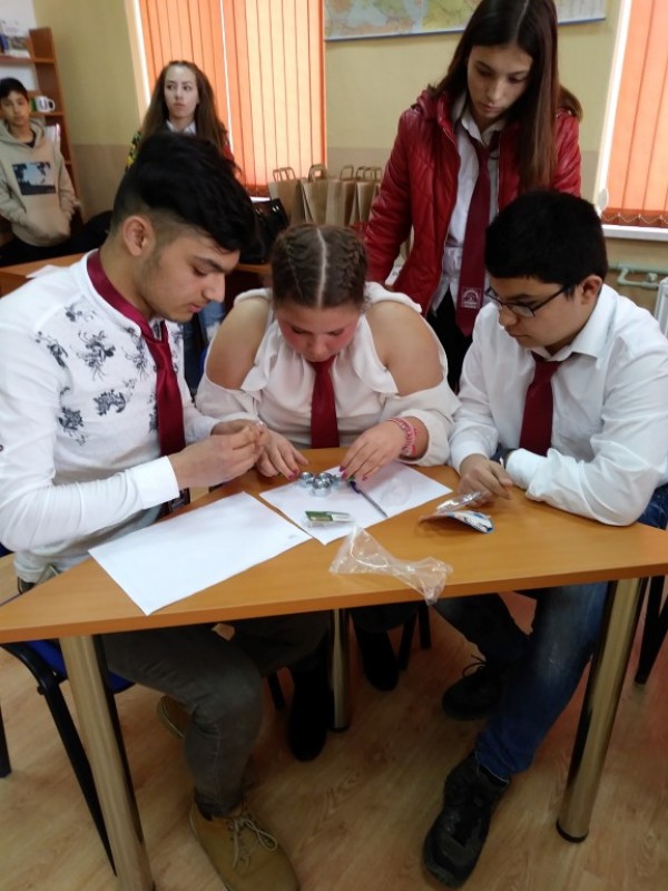 Технически предизвикателства за учениците на  ПГ „Иван Хаджиенов“