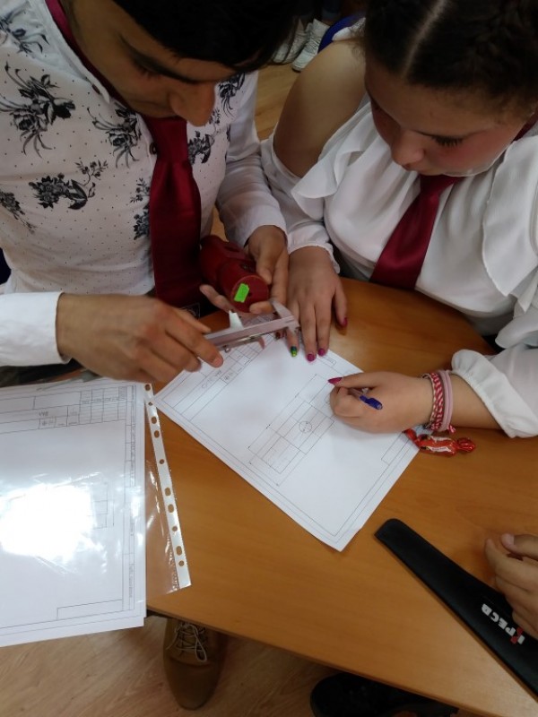 Технически предизвикателства за учениците на  ПГ „Иван Хаджиенов“