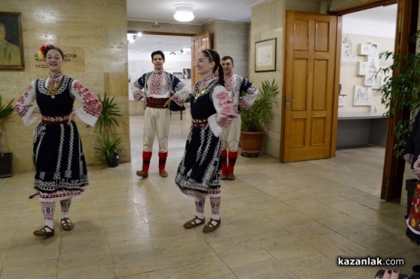 Започнаха 25-те Чудомирови празници в Казанлък