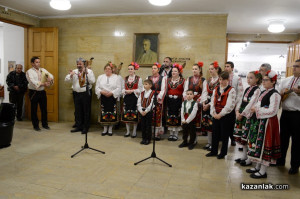 Започнаха 25-те Чудомирови празници в Казанлък