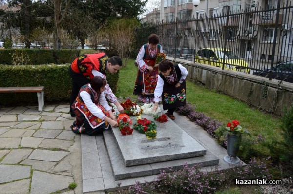 Започнаха 25-те Чудомирови празници в Казанлък