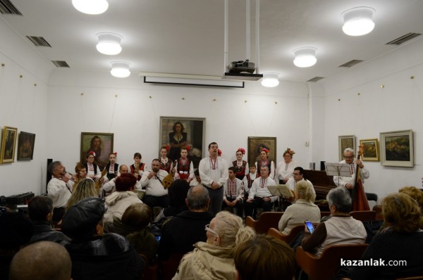 Започнаха 25-те Чудомирови празници в Казанлък