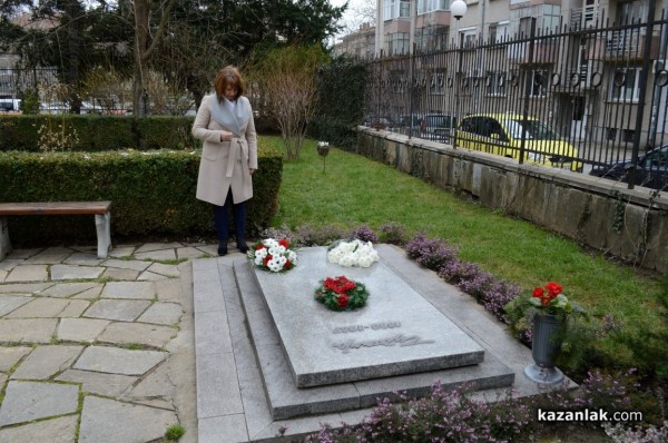 Започнаха 25-те Чудомирови празници в Казанлък