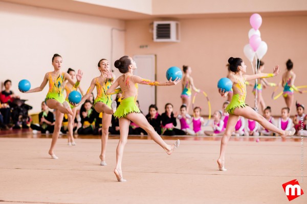 Казанлъшкият клуб по художествена гимнастика стана на 7 години