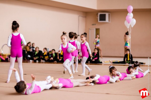 Казанлъшкият клуб по художествена гимнастика стана на 7 години