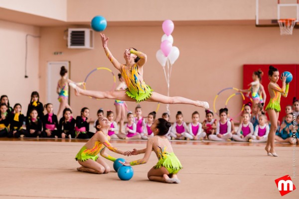 Казанлъшкият клуб по художествена гимнастика стана на 7 години