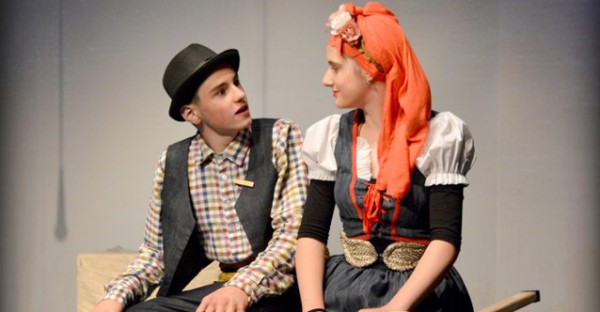 Актьор от “Шоуто на Слави“ с постановка по Чудомир в Казанлък