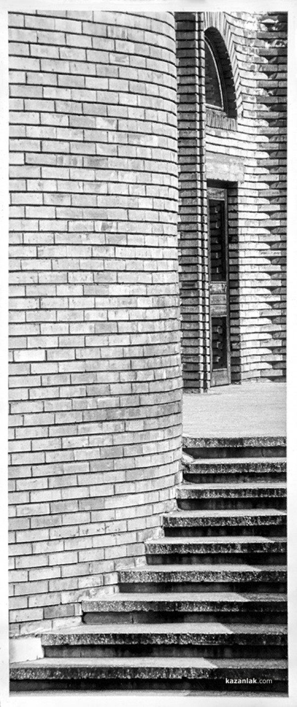 Различният Кольо Пейчев засиява в Музея на фотографията