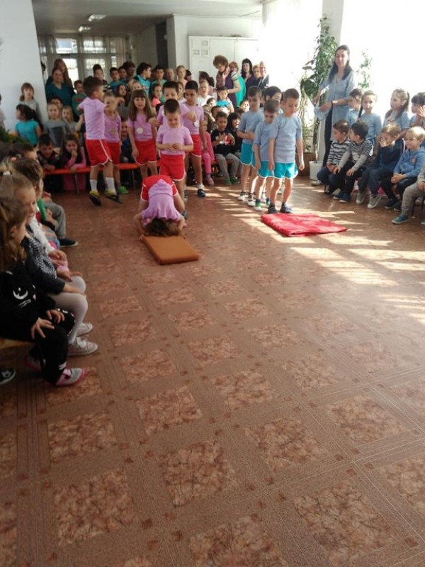 Палавниците от „Юрий Гагарин“ празнуват своя празник