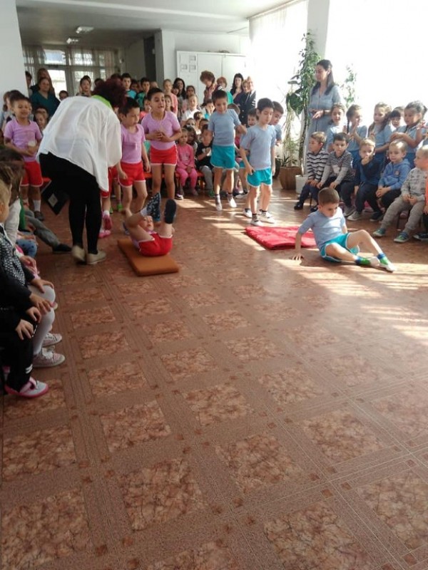 Палавниците от „Юрий Гагарин“ празнуват своя празник