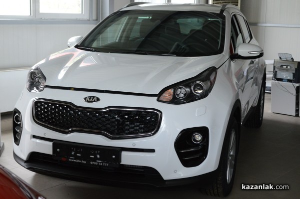 Нагрди от кампанията “Шофирай внимателно! Някой те обича!“ на Автосервиз “Мончев-90“