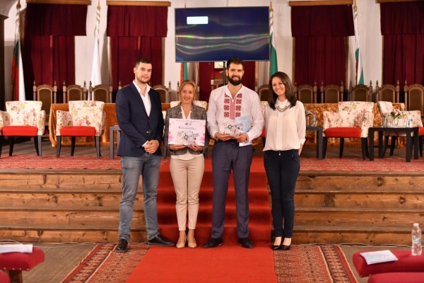 GRAND PRIX за Община Казанлък от Международния Тур Филм Фест