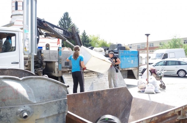 Успешна акция за едрогабаритни отпадъци в Казанлък