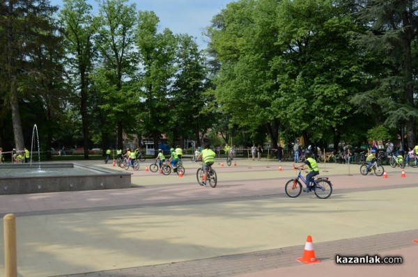 - Вело празник в парк “Розариум“